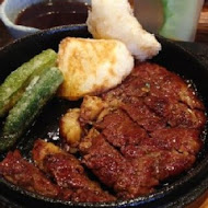 開丼 燒肉vs丼飯(新竹竹科店)