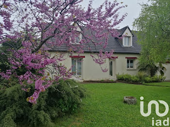 maison à La Bazoge-Montpinçon (53)