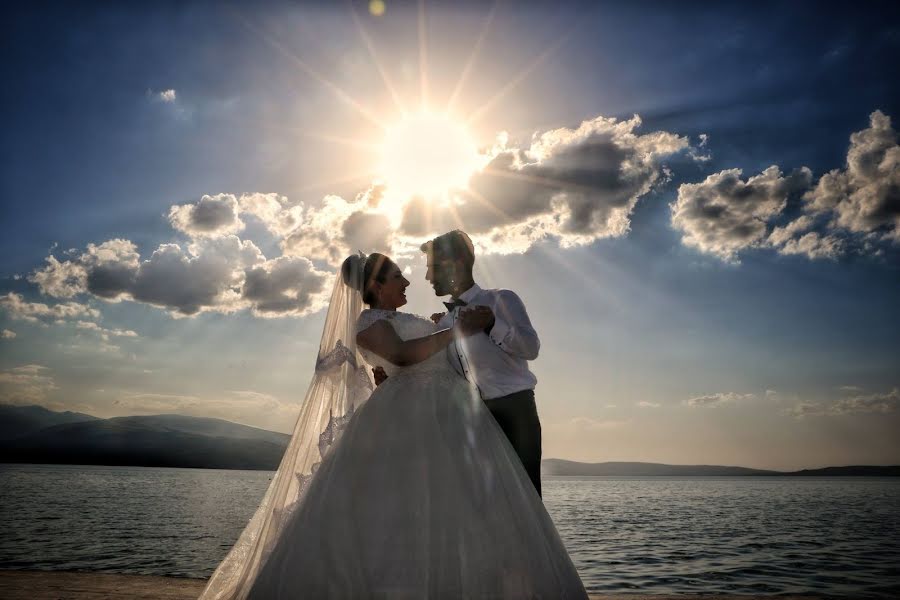 Fotografo di matrimoni Mert Uluhan (mertuluhan). Foto del 11 luglio 2020