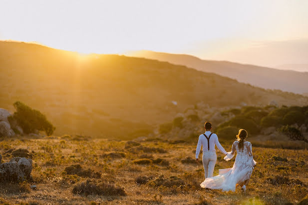 Fotógrafo de casamento Giorgos Kouzilos (giorgoskouzilos). Foto de 6 de setembro 2023