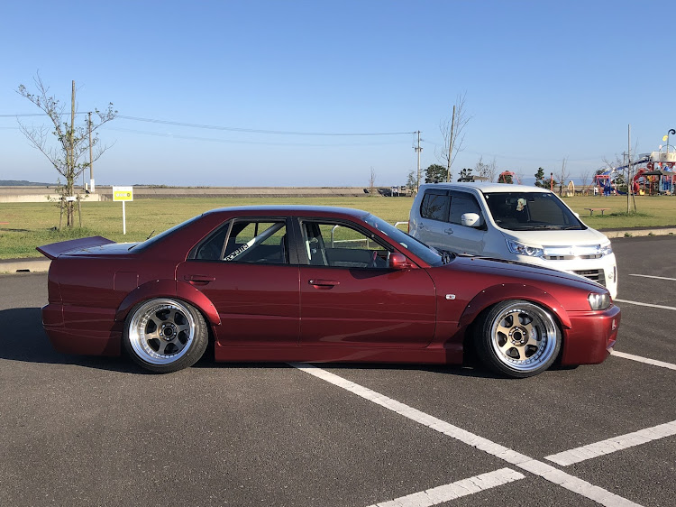 スカイラインのDIY・車高調整・大分・タイヤ交換に関するカスタム事例の投稿画像5枚目