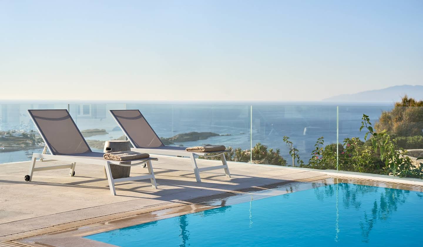 House with garden and terrace Mikonos