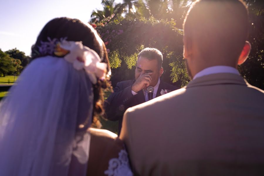 Wedding photographer Robson Luz (robsonluz). Photo of 30 October 2019