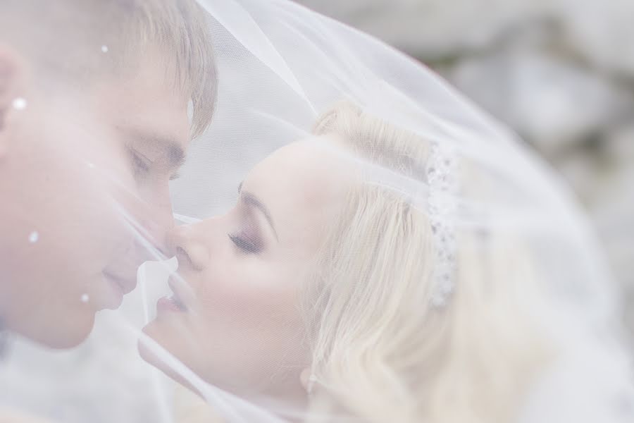 Wedding photographer Liliya Ridt (crystalr). Photo of 28 August 2015