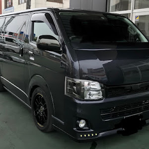ハイエースバン TRH200V