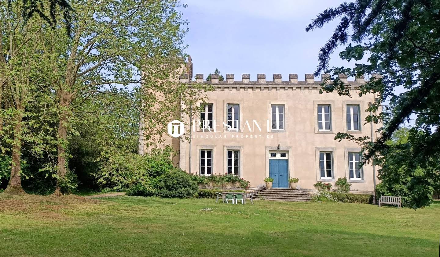 Propriété avec piscine Confolens