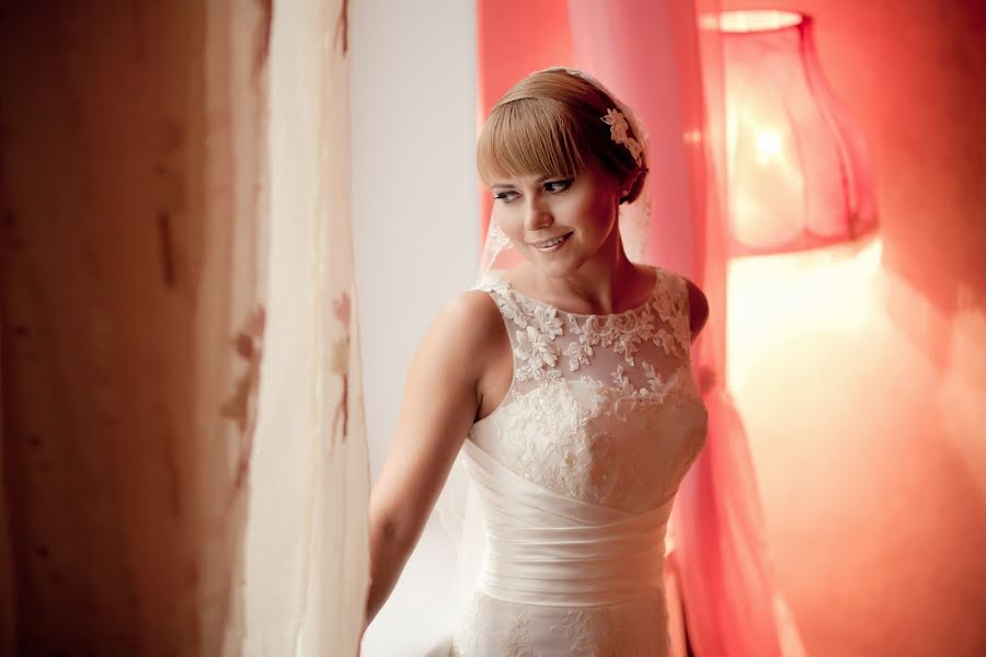 Wedding photographer Yuliya Grickova (yuliagg). Photo of 13 April 2014