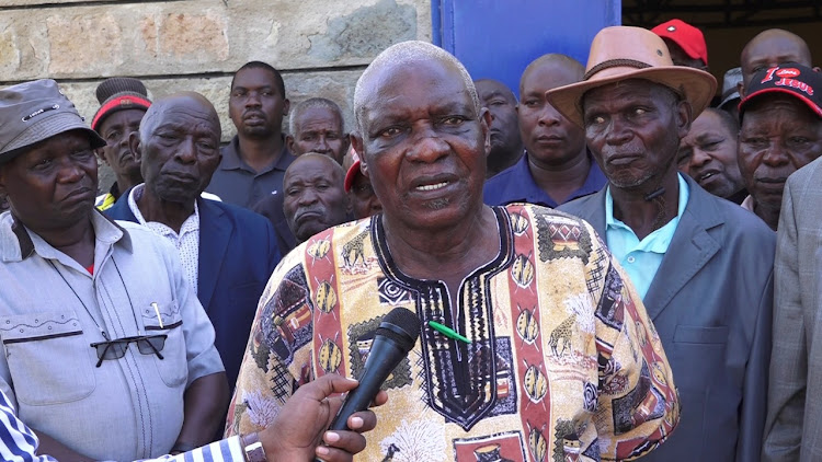 Ngome council of elders chairman Eston Nthiga addressing the media during the elders meeting at Kiritiri, Embu on Wednesday March 9.