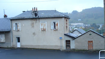 maison à Riom-ès-Montagnes (15)