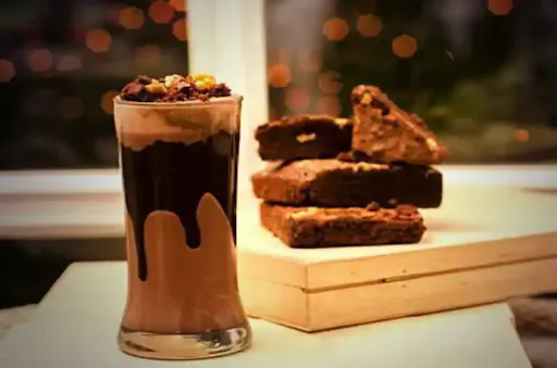 Brownie Chunks Thick Shake