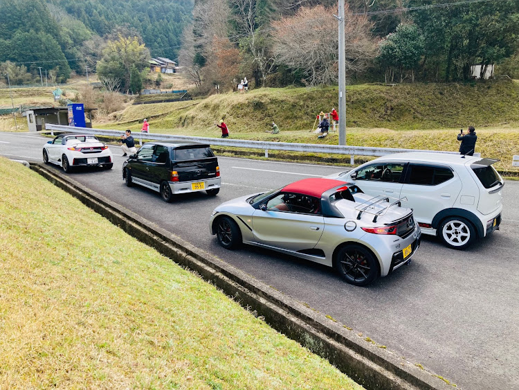 ジムニーのツーリング・僕が車を停める場所・ちょうど良い台数に関するカスタム事例の投稿画像2枚目