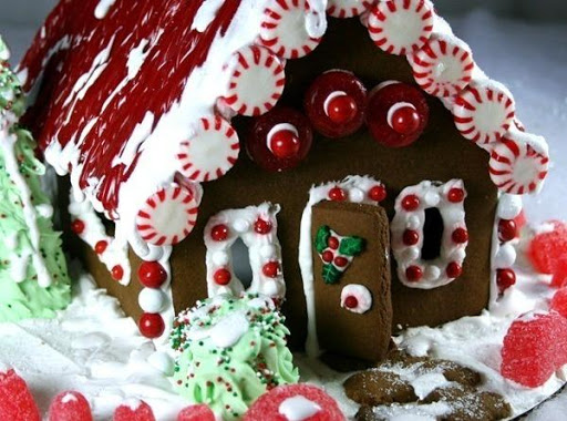 Christmas Gingerbread House