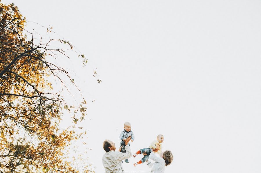 Wedding photographer Sergey Shlyakhov (sergei). Photo of 15 October 2014