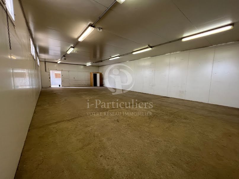 Vente locaux professionnels  270 m² à Macon (71000), 324 000 €