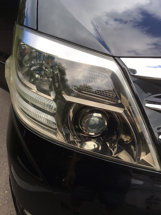 アルファードGのヘッドライト・ヘッドライト黄ばみ取り・スタンドに関するカスタム事例の投稿画像3枚目