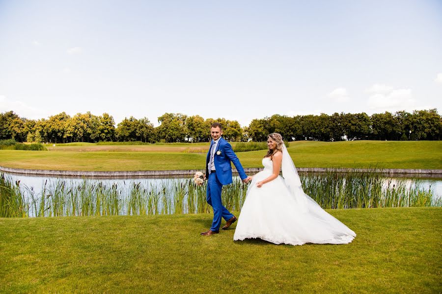 Fotografo di matrimoni Tiana Mars (tianamars). Foto del 19 aprile 2019