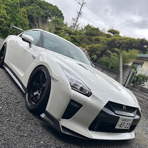 NISSAN GT-R R35