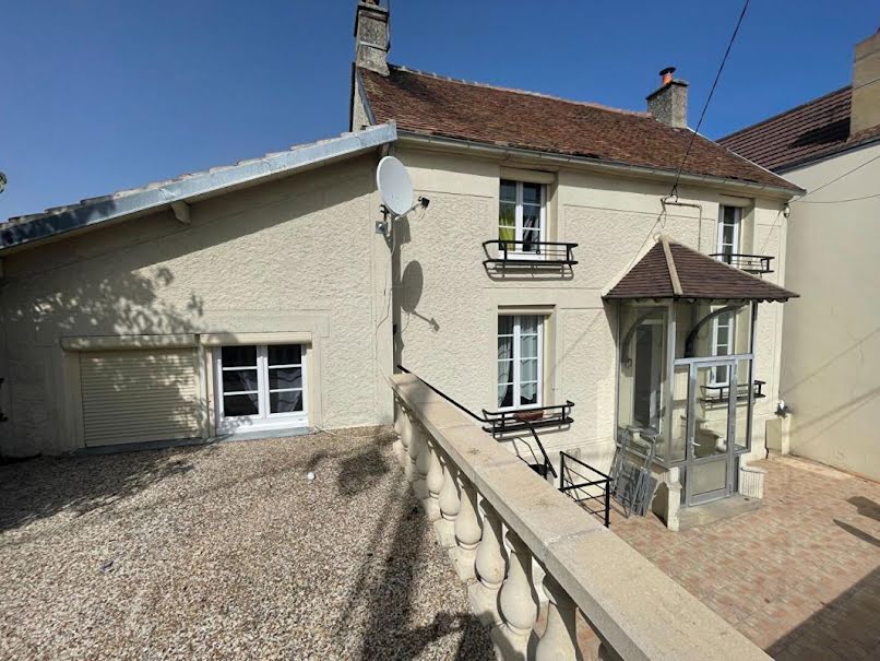 Vente maison 5 pièces 102 m² à Monneville (60240), 250 000 €