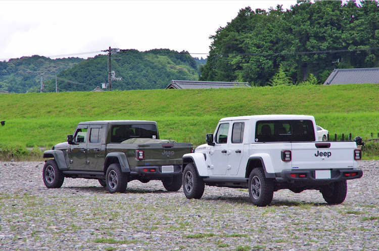 ハイラックスのグラディエーター・JEEP・ピックアップトラックに関するカスタム事例の投稿画像7枚目