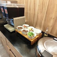 小石鍋石頭火鍋(板橋實踐店)