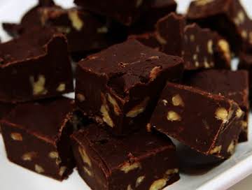 EASY DARK CHOCOLATE NUT FUDGE