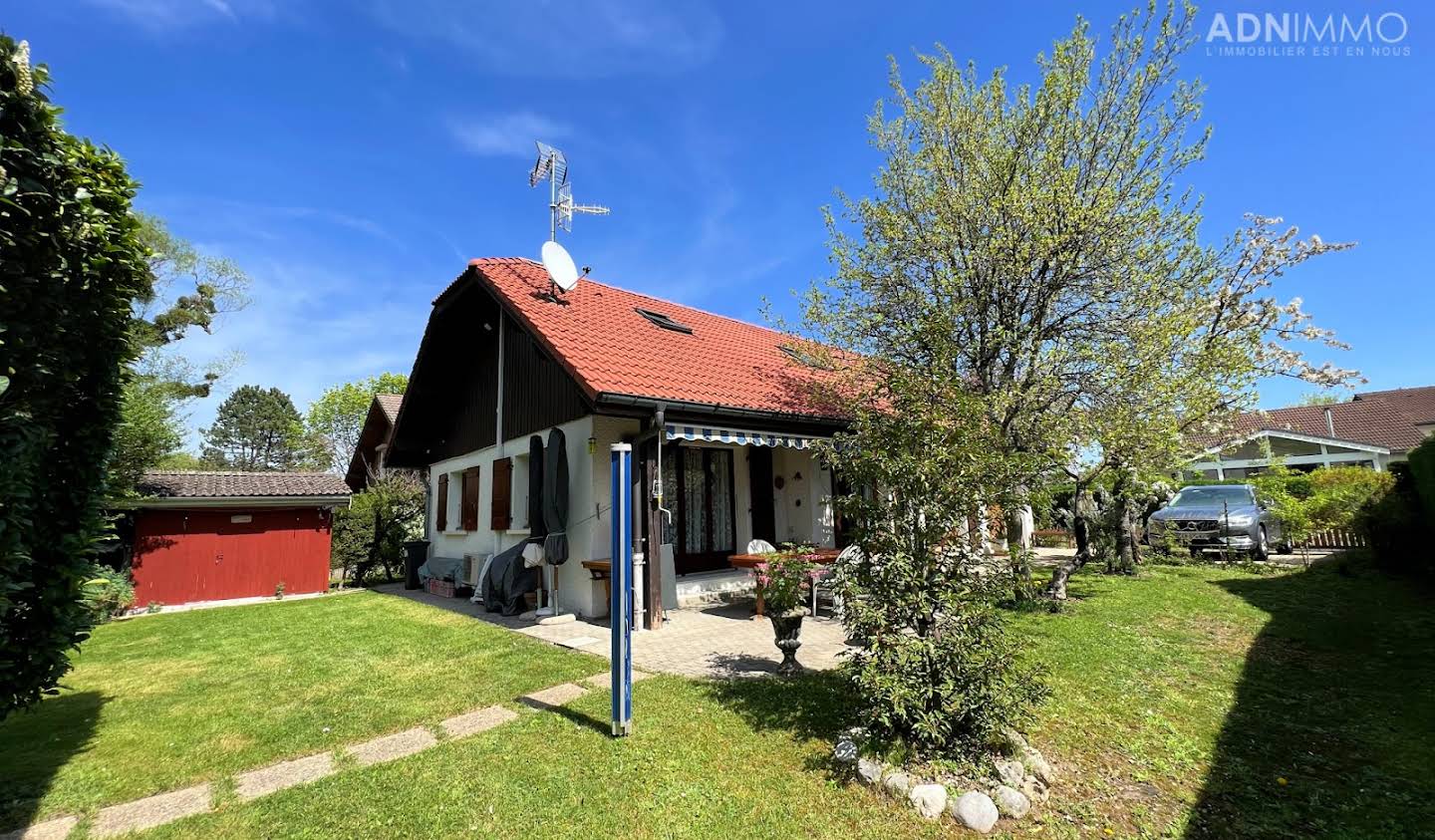 House with terrace Saint-Genis-Pouilly