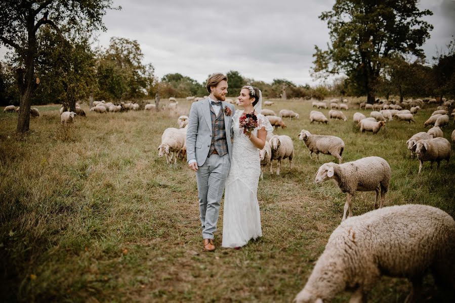 Fotografo di matrimoni Anja Lorenz (anjalorenz). Foto del 1 aprile 2020