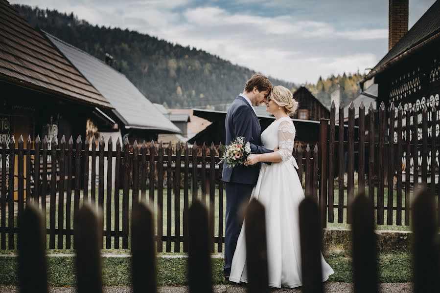 Kāzu fotogrāfs Dominik Stehnáč (dominikstehnac). Fotogrāfija: 21. februāris 2020