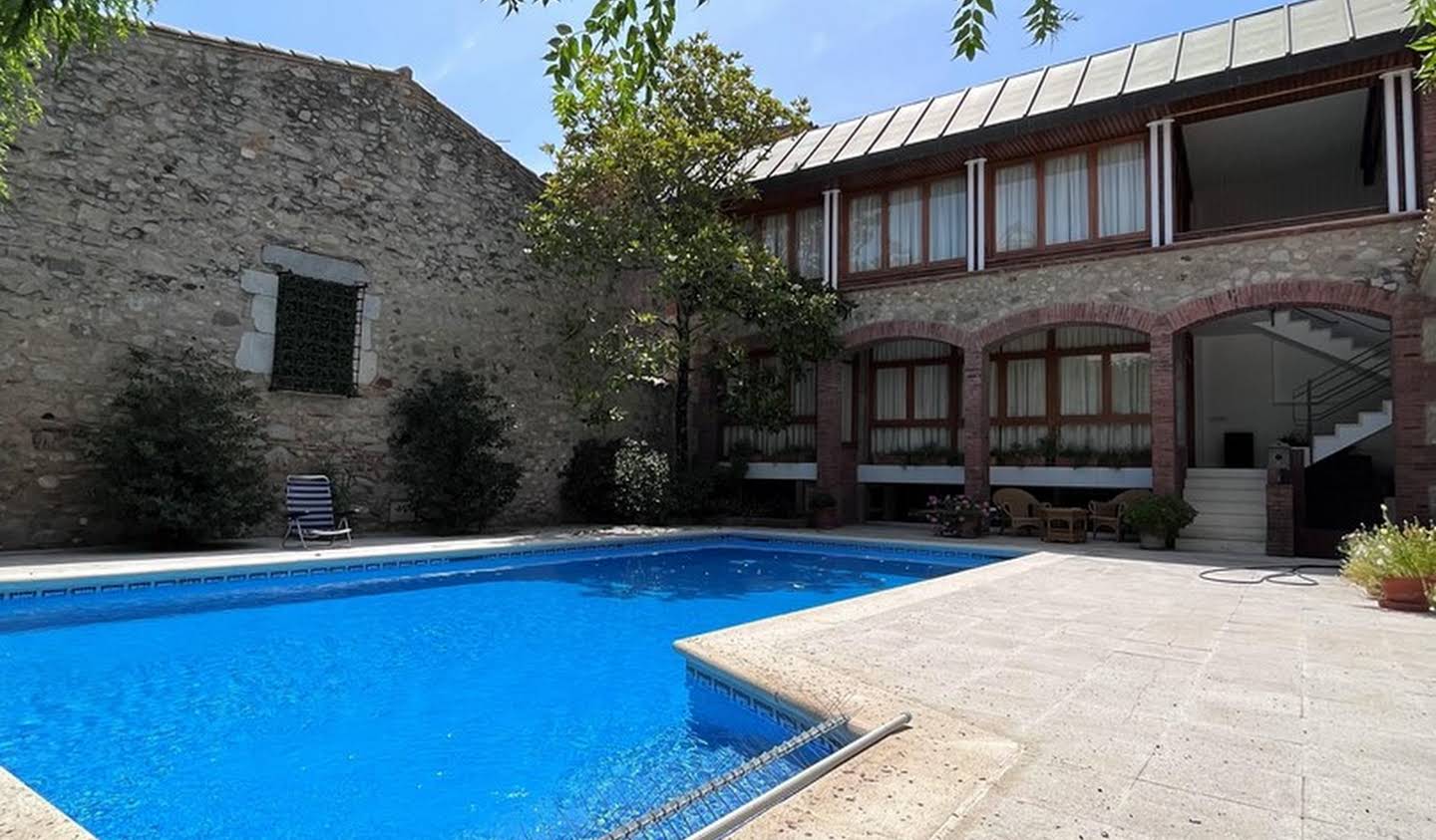 House with pool and terrace Sant Pere Pescador