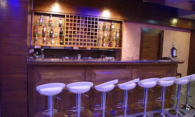 Rosewood International Hotel - Bar & Restaurant