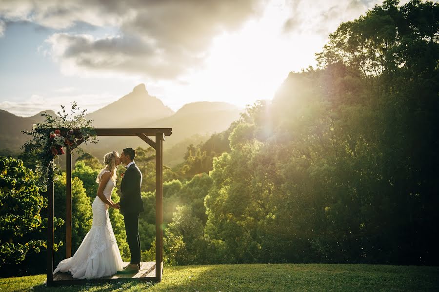 Photographe de mariage Andrew Follan (newblackstudios). Photo du 3 juin 2020