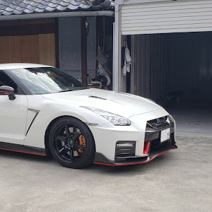 NISSAN GT-R R35