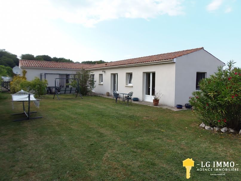 Vente maison 5 pièces 118 m² à Saint-Fort-sur-Gironde (17240), 299 000 €