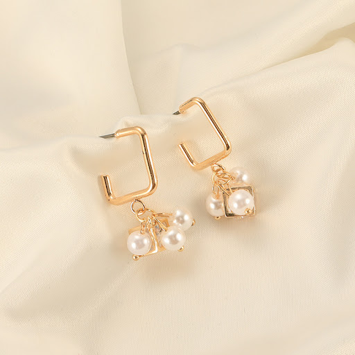 Title 4, Pearl Cube Crystal Zircon Earrings – Radiant El...