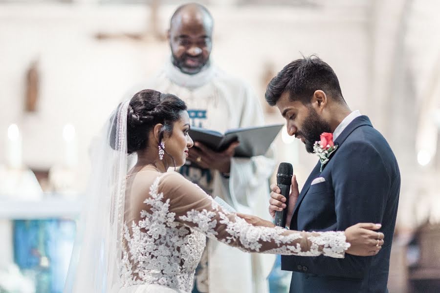 Fotógrafo de casamento Michael Charles (monsieuretmadame). Foto de 14 de abril 2019