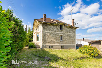 maison à Villeneuve-sur-Yonne (89)