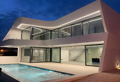 Villa with pool and terrace 5