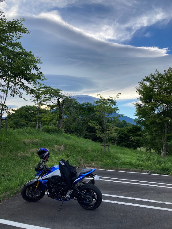 ミナチライダーさんが投稿した笠雲と富士山に関するカスタム事例の投稿画像3枚目