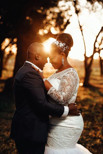 Wedding photographer Meshack Mwakibuja (mwakibujam). Photo of 13 August 2022