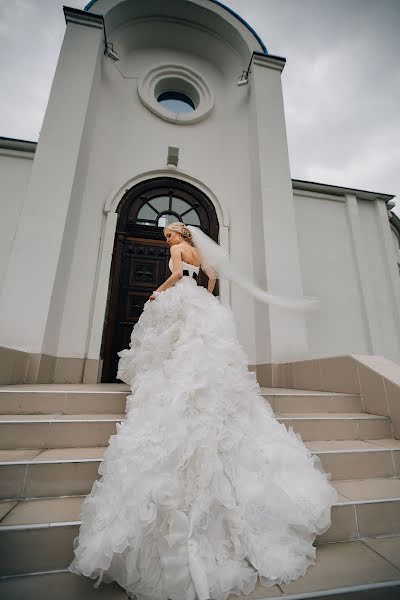 Fotógrafo de casamento Mikhail Toropov (ttlstudio). Foto de 24 de março 2017