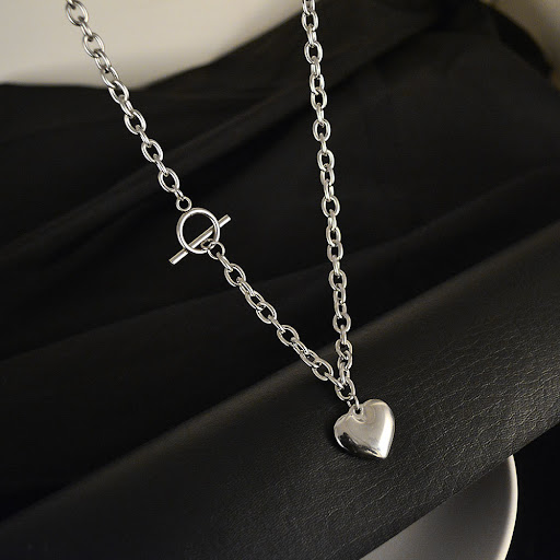 Title 8, Womens Vintage Love Heart Pendant Necklace, fa...