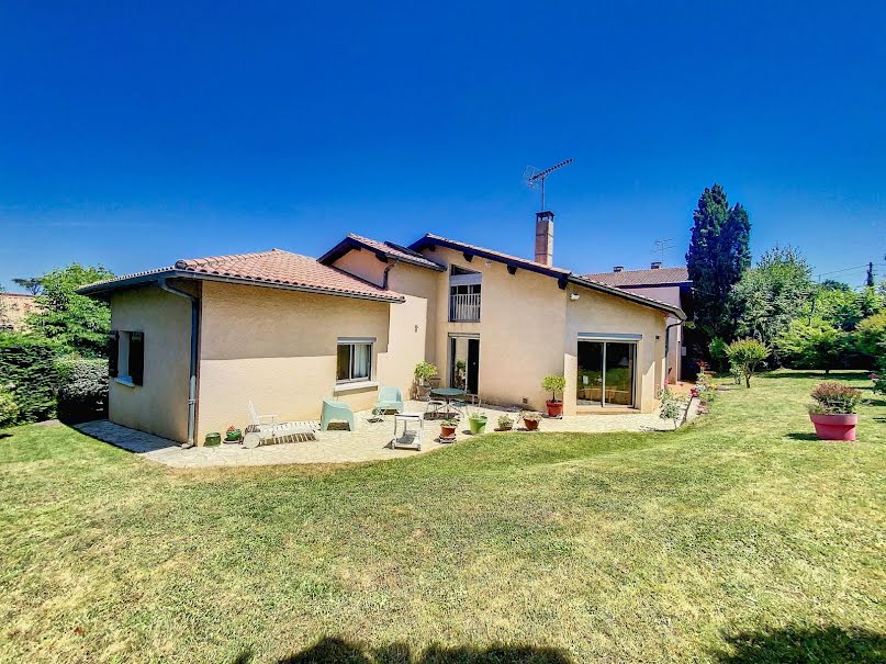 Vente maison 7 pièces 215 m² à Montauban (82000), 466 000 €