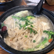 雲鼎阿二麻辣食堂(通化店)