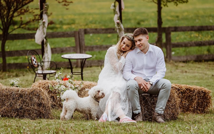 Весільний фотограф Adrian Craciunescul (craciunescul). Фотографія від 28 травня 2019