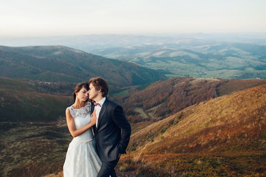 婚禮攝影師Oleksandr Ladanivskiy（ladanivskyy）。2014 10月24日的照片