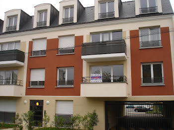 appartement à Sainte-genevieve-des-bois (91)