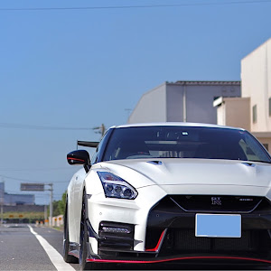 NISSAN GT-R R35