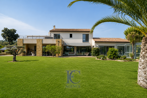 House with pool and garden 1