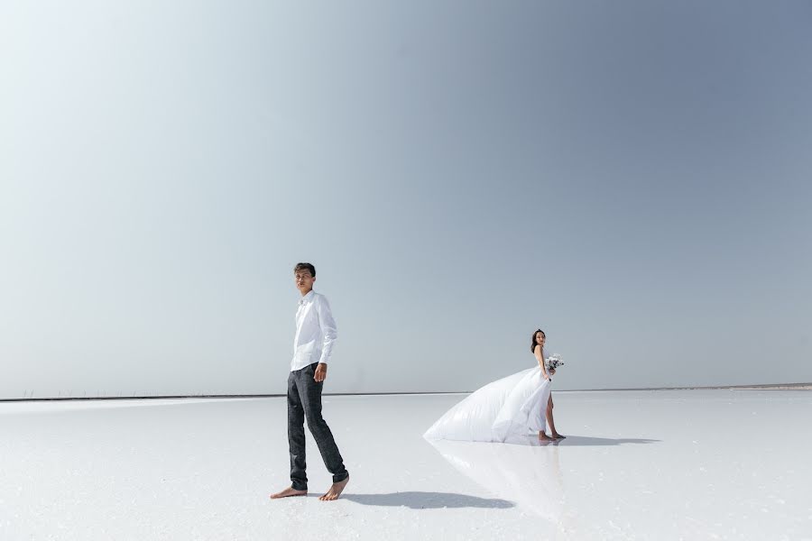 Fotógrafo de casamento Madi Zhetibaev (madeka10). Foto de 15 de outubro 2021