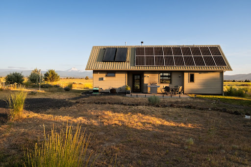 House with garden 5